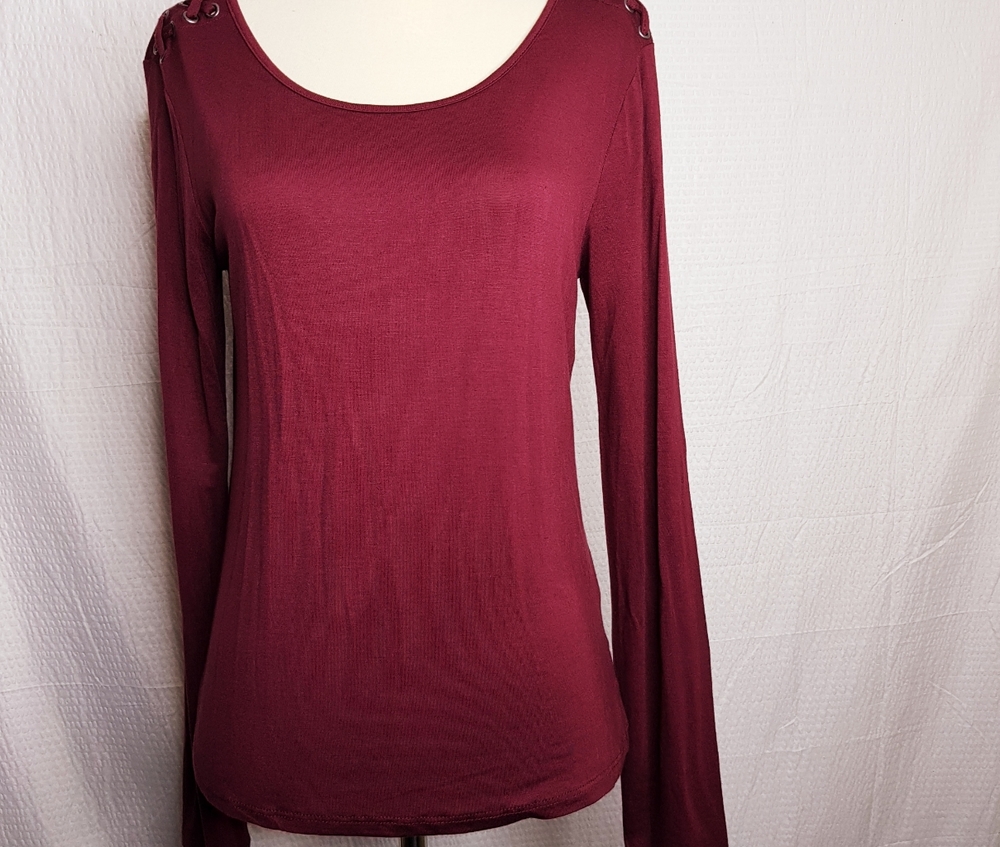 Hippie Rose womens long sleeve shirt size S